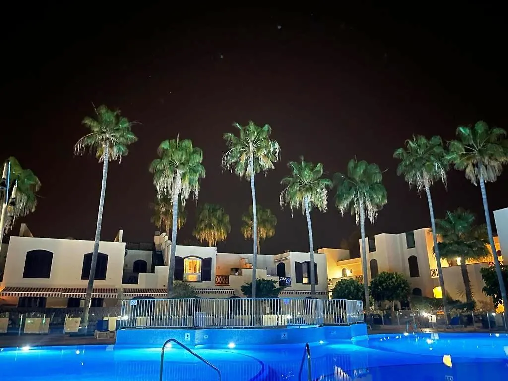 Apartment With Large Relax Terrace And Top Equipment Коста-дель-Силенцио